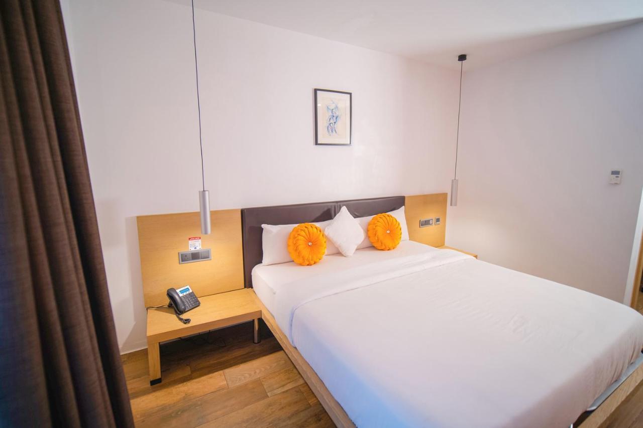 Sv Chrome Hotel Abuja Luaran gambar