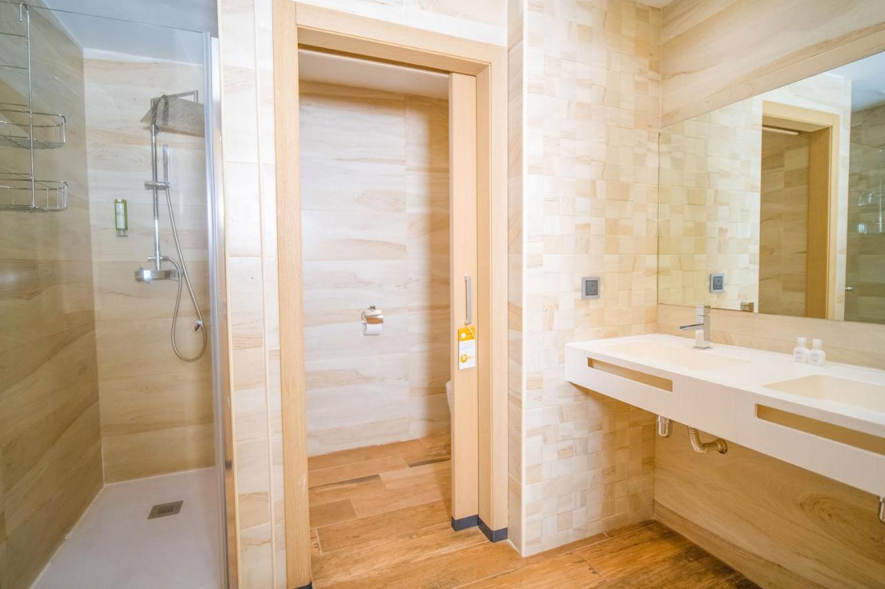 Sv Chrome Hotel Abuja Luaran gambar