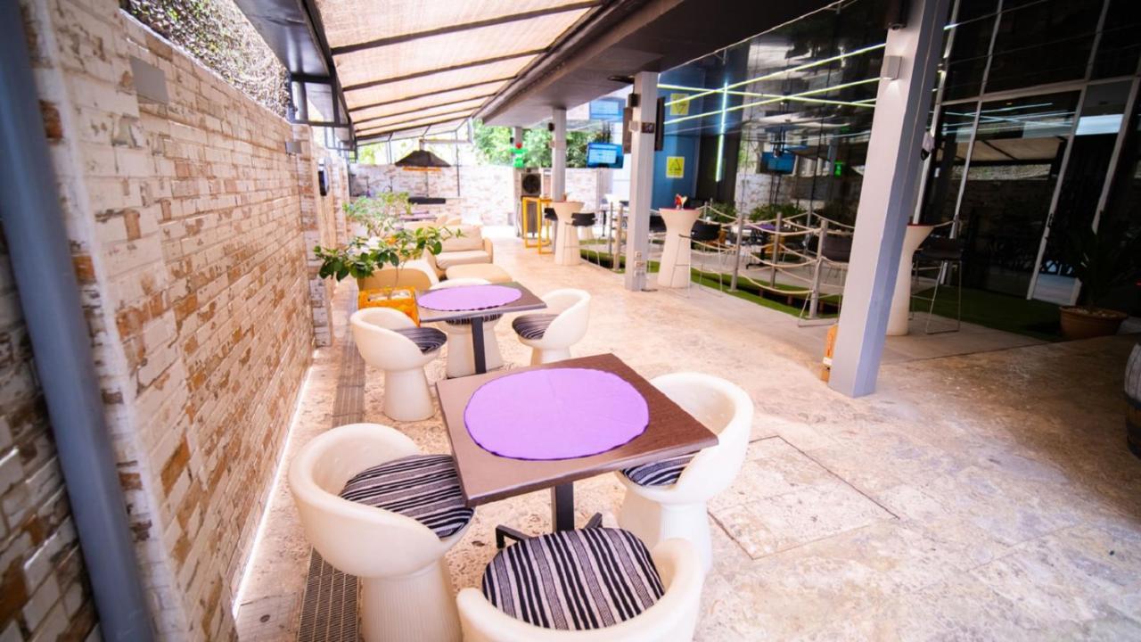 Sv Chrome Hotel Abuja Luaran gambar