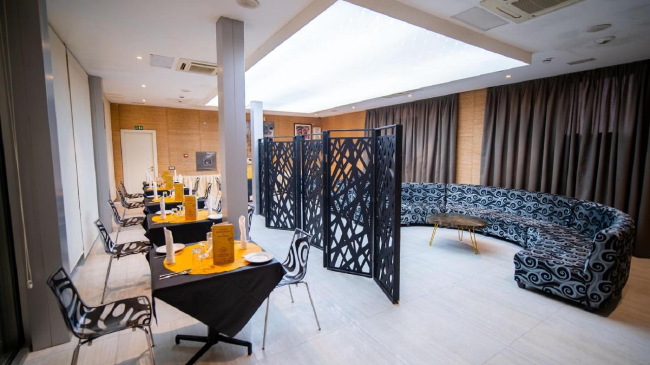 Sv Chrome Hotel Abuja Luaran gambar
