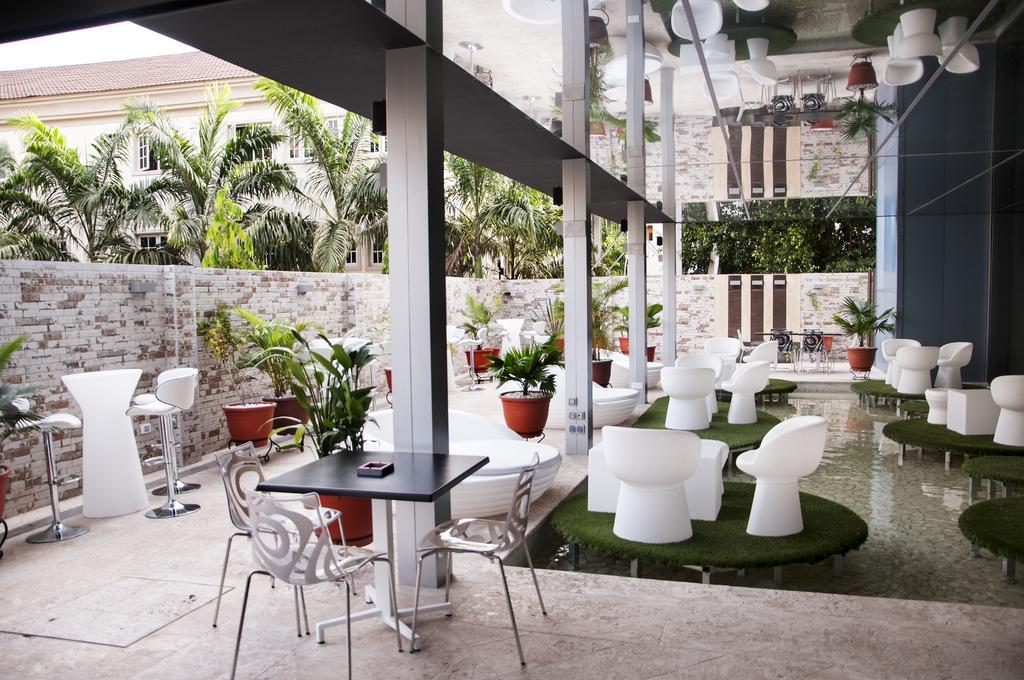 Sv Chrome Hotel Abuja Luaran gambar