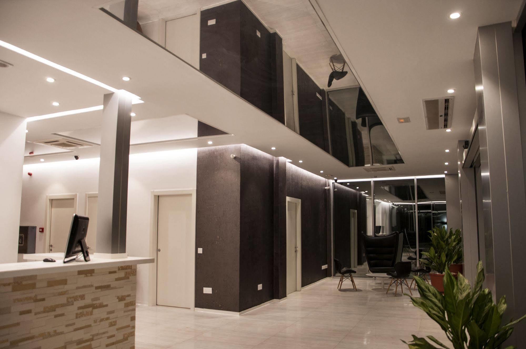 Sv Chrome Hotel Abuja Luaran gambar